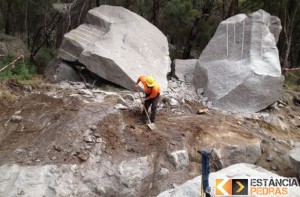 Demolição / Remoção de Rochas e Pedras com Explosivo
